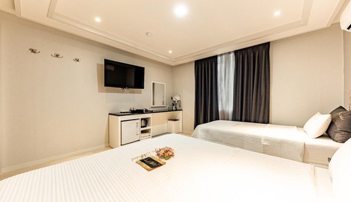 Room (Twin A - Air Purifier (Simple breakfa)
