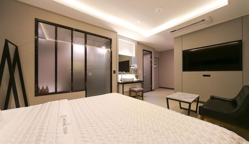 Room (Special Room-2PC (Breakfast OTT) (Jet)