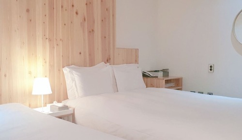 Room (First-come-first-served basis special)