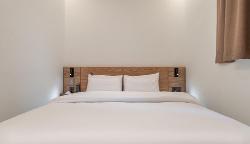 Room (Economy Room)