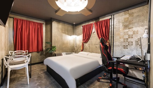 Room (Deluxe (RTX3060Ti / 1PC / Netflix ava)
