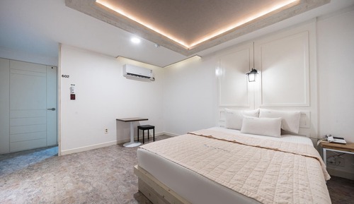 Room (Standard A)