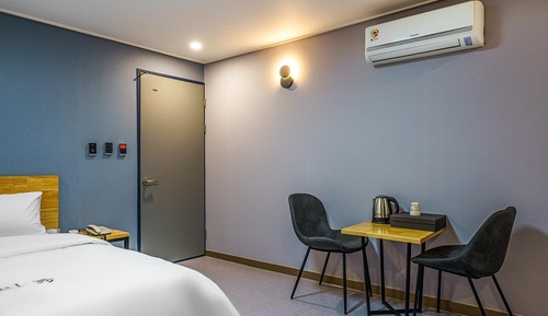 Room (Special room (Netflix Tving Watcha Di)