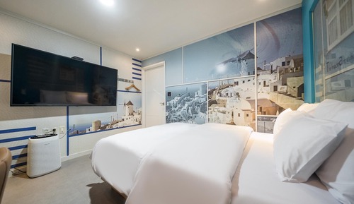 Room (Deluxe room)