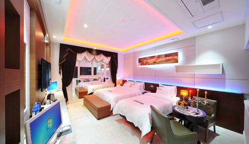 Room (VIP Twin (styler spa bathtub air puri)