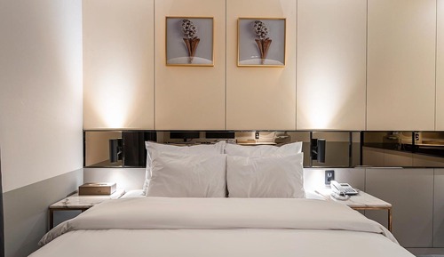 Room (Couple PC Room)