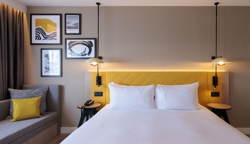 Habitación Deluxe, 1 cama de matrimonio grande con sofá cama