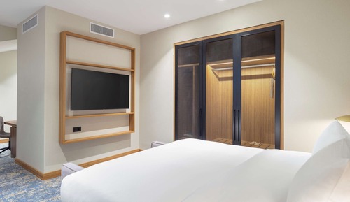 Suite junior, 1 cama de matrimonio grande, vistas a la montaña