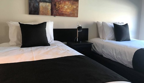 Habitación con 2 camas individuales (Share)