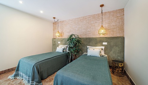 Habitación estándar con 1 cama doble o 2 individuales