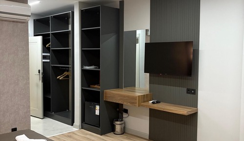 Habitación estándar con 2 camas individuales, vistas a la montaña