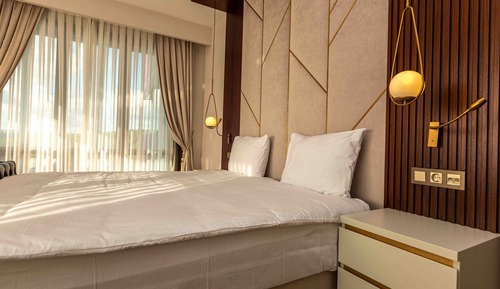 1 Bedroom Suite