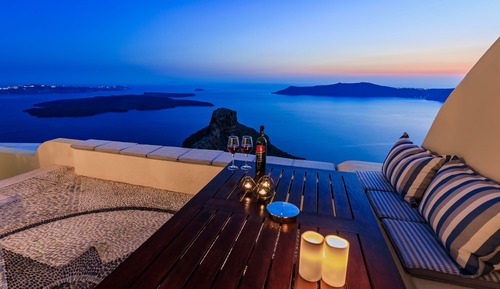 4-Bedroom Villa with Caldera View