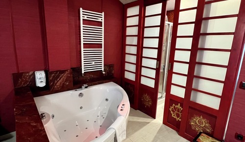 Habitación Deluxe (Jacuzzi)
