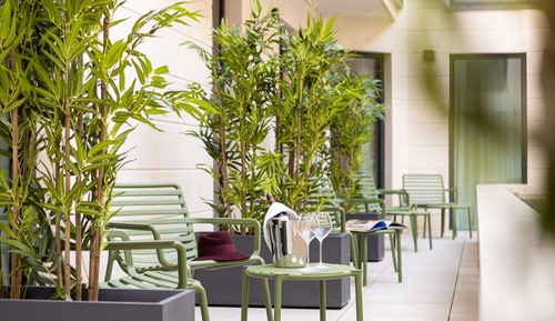 Habitación superior, en la zona del jardín