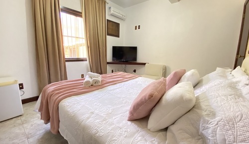 Habitación estándar con 1 cama doble o 2 individuales