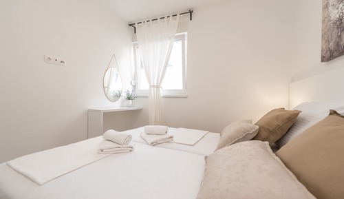 Apartamento superior, 2 habitaciones, balcón