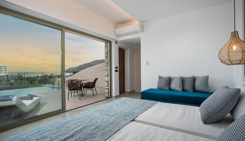 Suite superior, piscina privada, vistas al mar