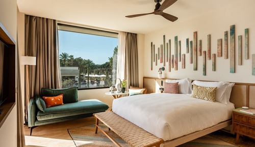 Habitación, 1 cama de matrimonio grande, balcón (Resort Garden View)
