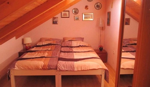 Apartamento (Two Bedroom Apartment)