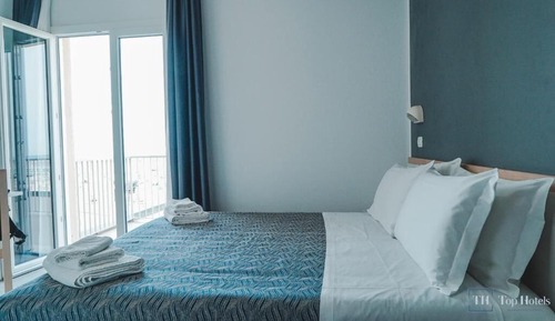 Habitación estándar con 1 cama doble o 2 individuales