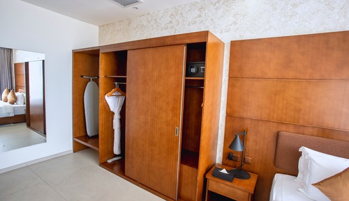 Ebony Suite