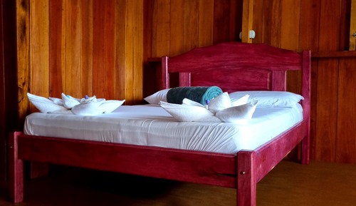 Habitación estándar con 1 cama doble o 2 individuales