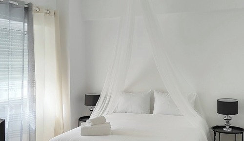 Habitación cuádruple ejecutiva, 1 cama doble con sofá cama, no fumadores, terraza