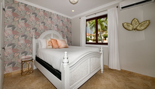 Villa (5 Bedrooms)