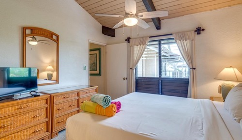 Apartamento, 2 habitaciones, balcón, vistas al mar (NAP-C37)