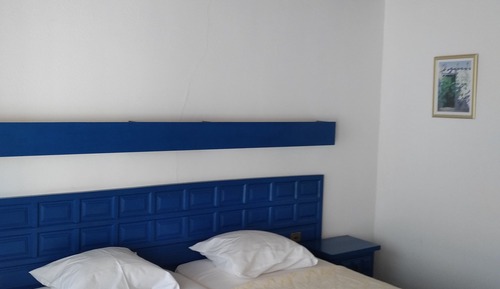 Habitación clásica con 2 camas individuales