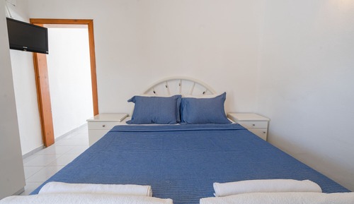 Basic Apartment, 1 Bedroom, Partial Sea View