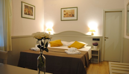 Habitación estándar con 1 cama doble o 2 individuales