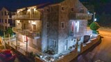Apartment (Pavo - comfortable with parking space)