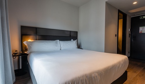 Habitación doble, balcón (Small)