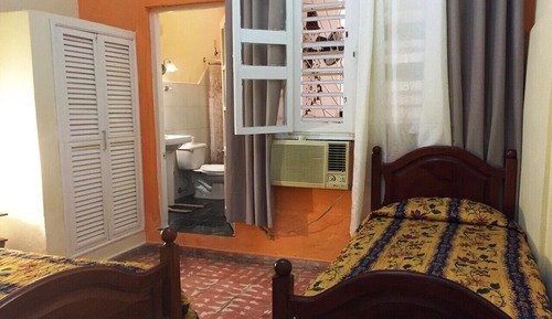 Habitación triple clásica