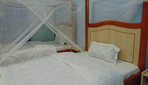 Habitación con 2 camas individuales