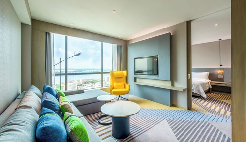 Suite, 1 cama de matrimonio grande con sofá cama (Top Floor)