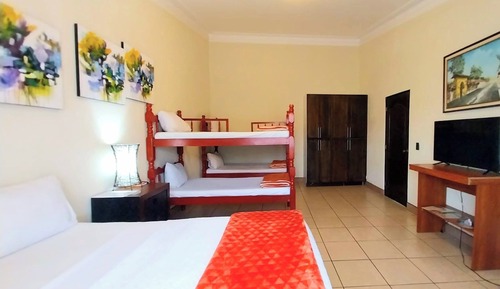 Habitación triple económica
