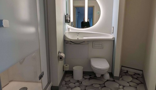Habitación triple, varias camas