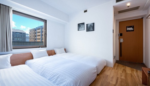 Habitación triple básica (Cozy)