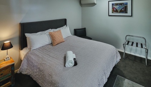 Habitación individual Deluxe, 1 cama de matrimonio, baño privado, vistas al jardín