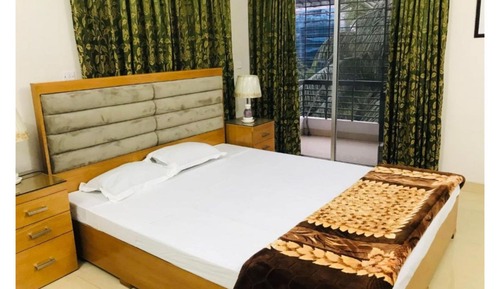 Habitación Deluxe, 1 cama de matrimonio grande, fumadores, vistas al jardín