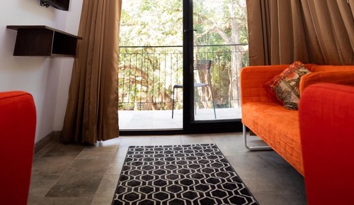 Suite Premium, balcón, vistas a la piscina