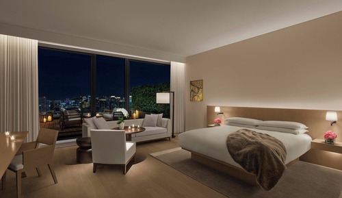 Habitación, 1 cama de matrimonio grande, balcón, vistas a la ciudad