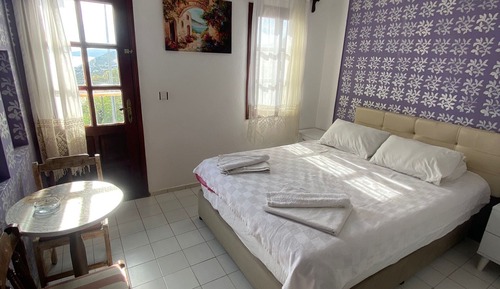 Habitación de lujo doble, 1 cama de matrimonio grande, balcón, vistas al mar