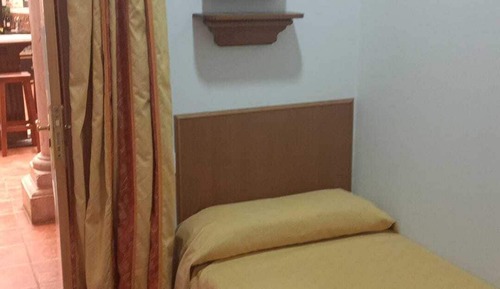 Interior Small Single Room