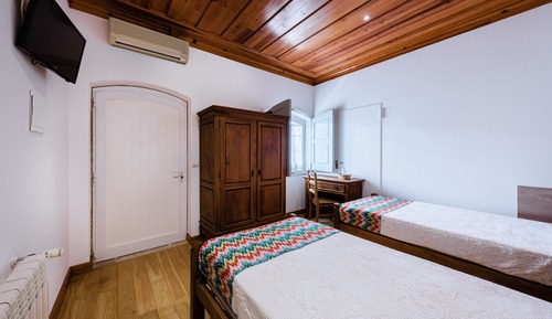 Habitación con 2 camas individuales