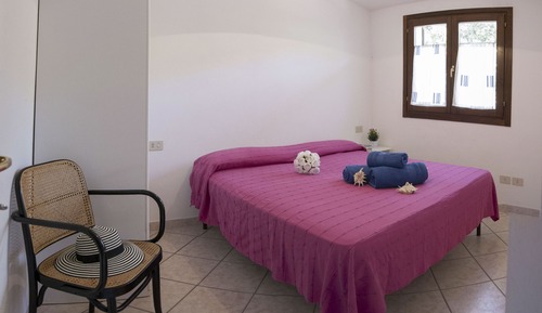 Apartamento panorámico, 2 habitaciones, patio, vistas parciales al mar