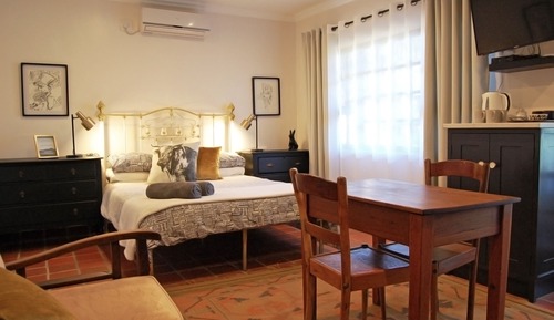 Habitación (White)